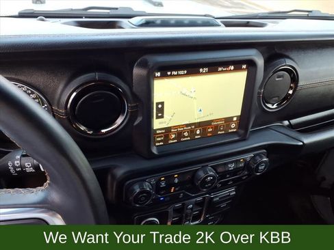 Used 2023 Jeep Wrangler Unlimited Sahara image 26