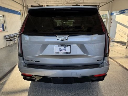 Used 2023 Cadillac Escalade Sport w/ LPO, ONYX Package image 11