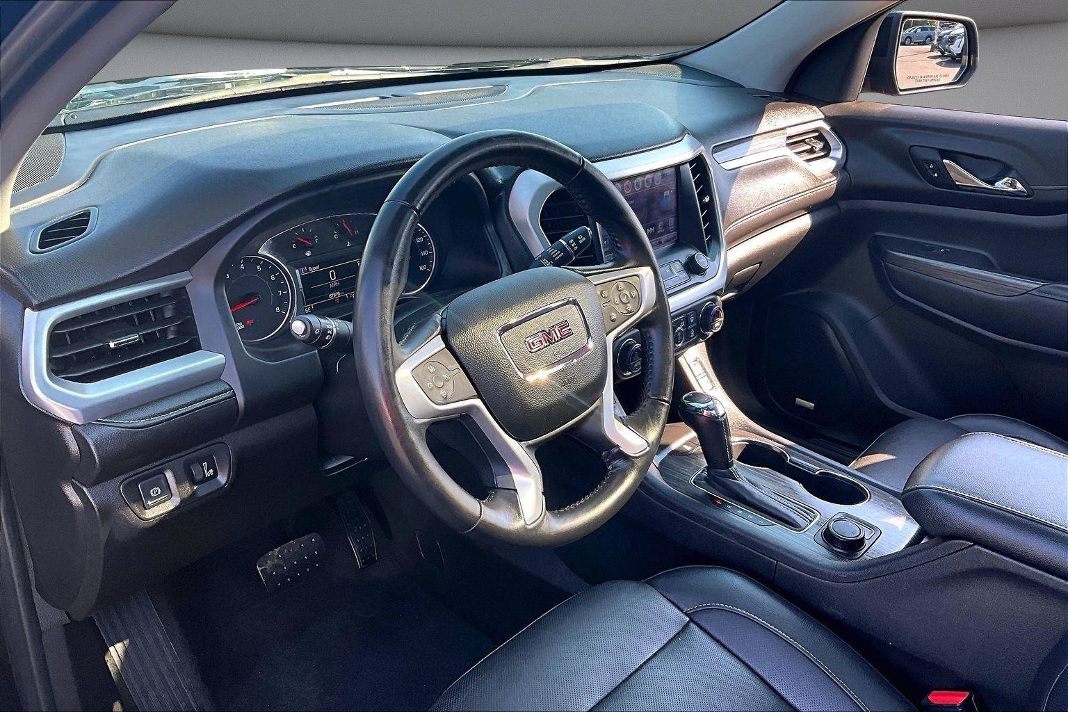 Used 2019 GMC Acadia SLT w/ Black Edition AWD/4WD image 18