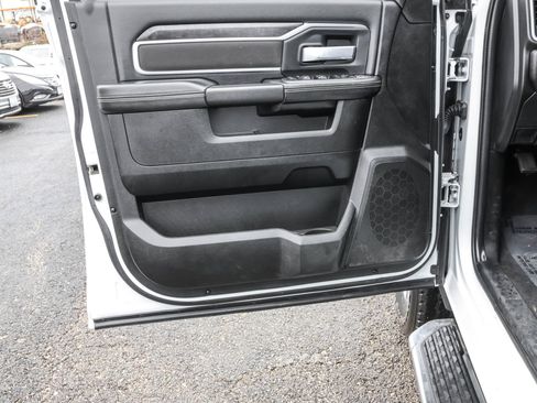 Used 2024 RAM 2500 Big Horn AWD/4WD image 36