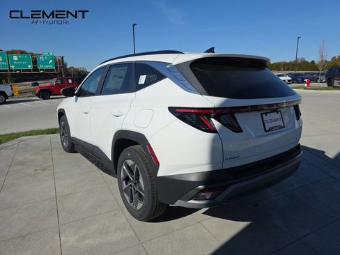 New 2026 Hyundai Tucson SEL image 8