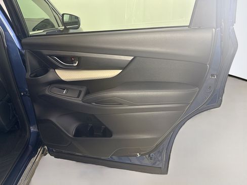 Used 2022 Subaru Ascent Premium w/ Convenience Package image 28