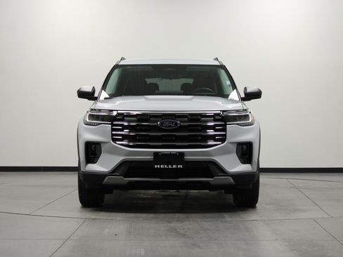 New 2026 Ford Explorer Active w/ Active Comfort Package image 9