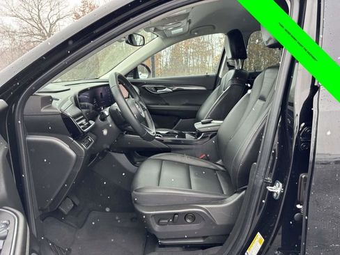 Used 2024 Buick Envision Preferred image 3