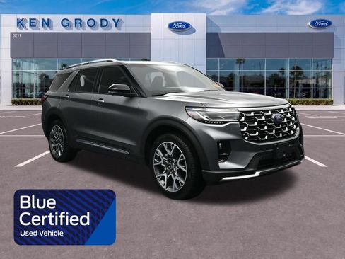 Certified 2025 Ford Explorer Platinum w/ Ultimate Package AWD/4WD image 1
