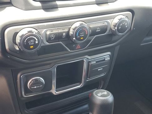 Used 2021 Jeep Wrangler Unlimited Sport AWD/4WD image 25