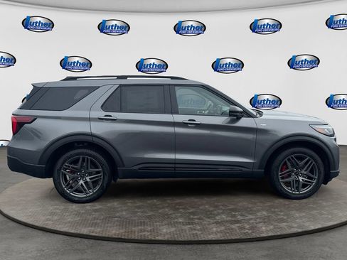 New 2026 Ford Explorer ST-Line w/ ST-Line Street Pack AWD/4WD image 6