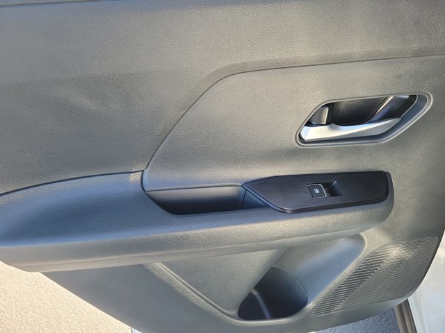 Certified 2026 Nissan Kicks SR FWD image 14
