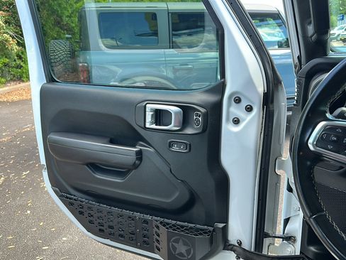 Used 2020 Jeep Gladiator Sport w/ Quick Order Package 24S image 37