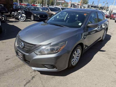 Used 2016 Nissan Altima 2.5 S w/ Power Driver Seat Package FWD image 3