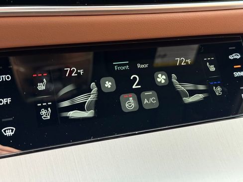 New 2026 Genesis GV70 2.5T Advanced image 35