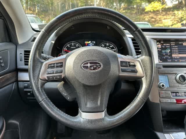 Used 2013 Subaru Outback 2.5i Limited AWD/4WD image 8