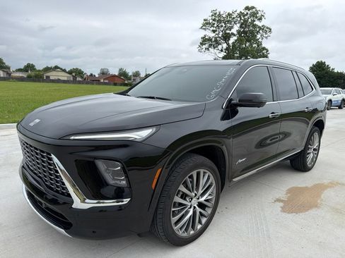 Used 2025 Buick Enclave Avenir w/ Super Cruise Package FWD image 1