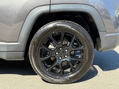 Used 2023 Jeep Compass Altitude w/ Sun and Sound Group image 19