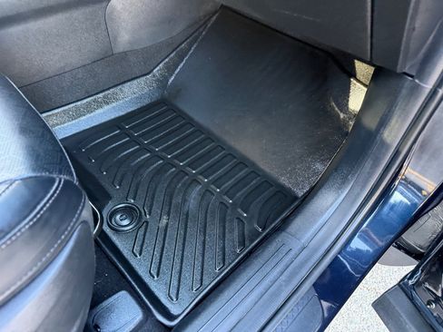 Used 2022 Kia Sorento S image 24