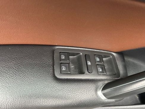 Certified 2020 Volkswagen Passat 2.0T SEL image 31