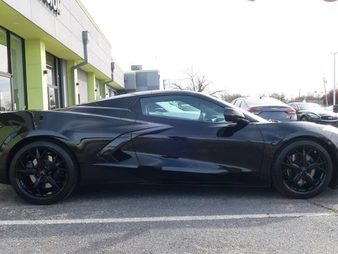 Used 2021 Chevrolet Corvette Stingray Premium Conv w/ Z51 Performance Package image 8
