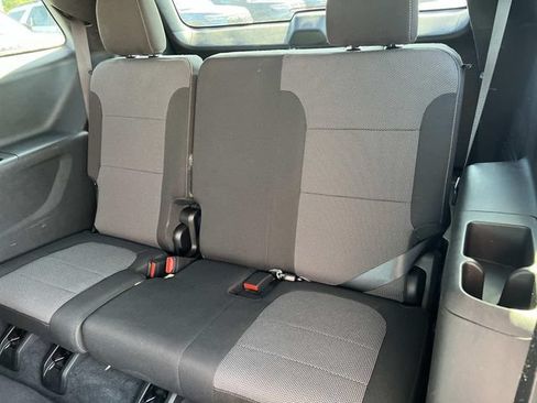 Used 2019 Chevrolet Traverse LT w/ LPO, Floor Liner Package AWD/4WD image 15