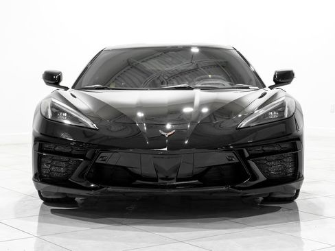 Used 2021 Chevrolet Corvette Stingray Premium Cpe w/ 3LT image 2