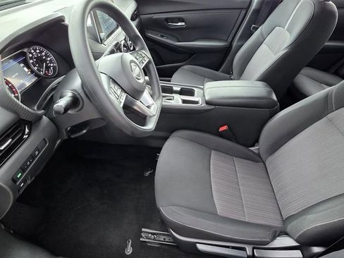 Used 2025 Nissan Sentra SV FWD image 6