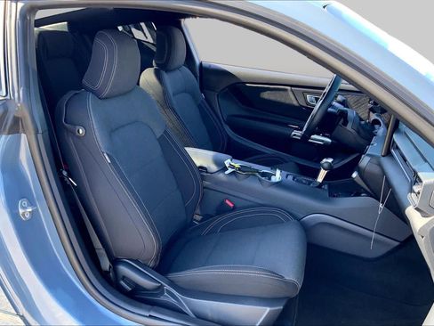 Used 2025 Ford Mustang Coupe RWD image 8