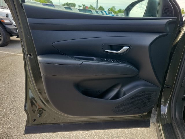 Used 2025 Hyundai Tucson SEL FWD image 19