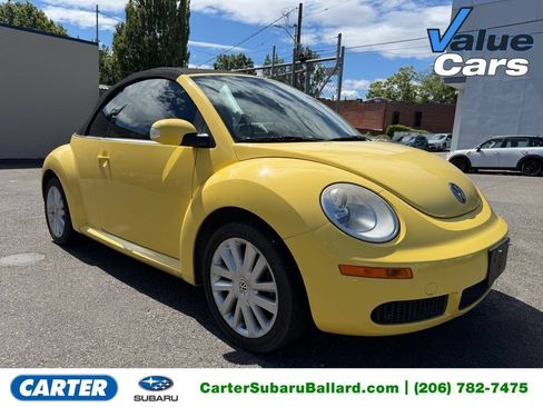 Used 2008 Volkswagen Beetle SE FWD image 1