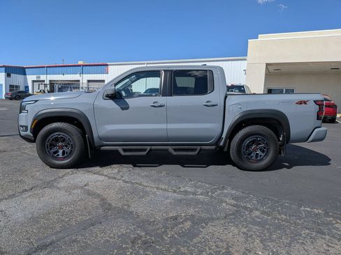 Used 2025 Nissan Frontier PRO-4X w/ Pro Convenience Package AWD/4WD image 8
