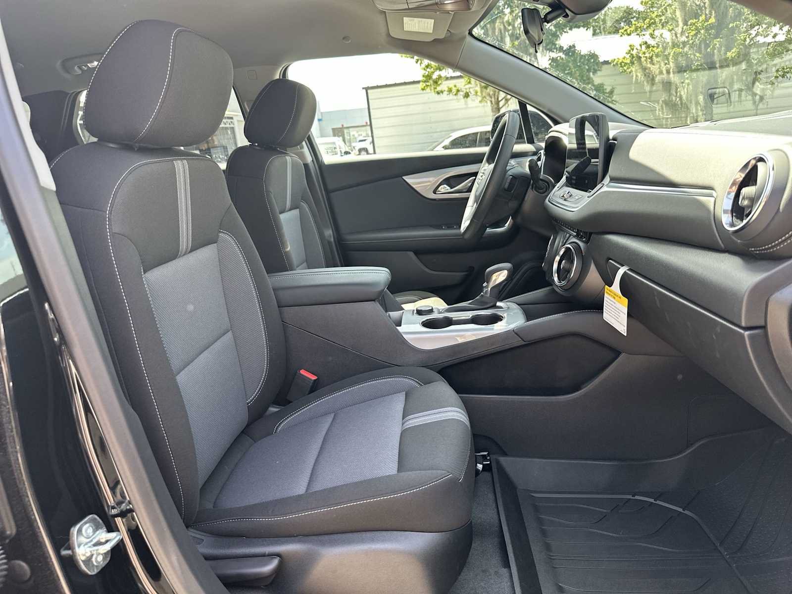 New 2026 Chevrolet Blazer LT w/ LPO, Floor Liner Package FWD image 19