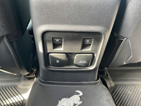 Used 2022 Ford Bronco Badlands image 25