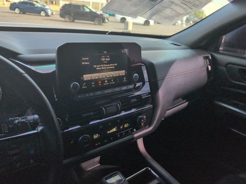 Used 2023 Nissan Pathfinder Rock Creek AWD/4WD image 37