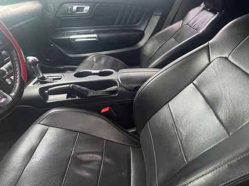 Used 2020 Ford Mustang GT Premium RWD image 6