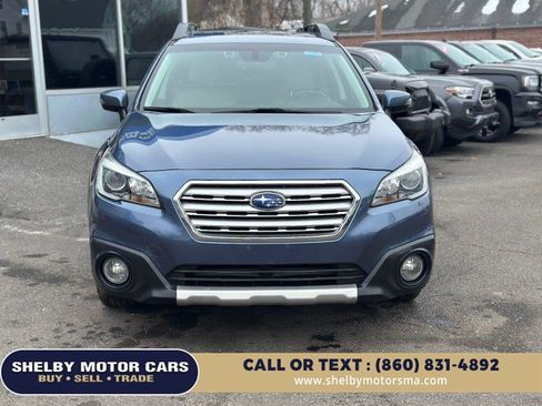 Used 2017 Subaru Outback 3.6R Limited image 2