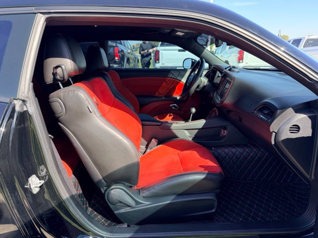 Used 2022 Dodge Challenger R/T Scat Pack w/ Shaker Package RWD image 11