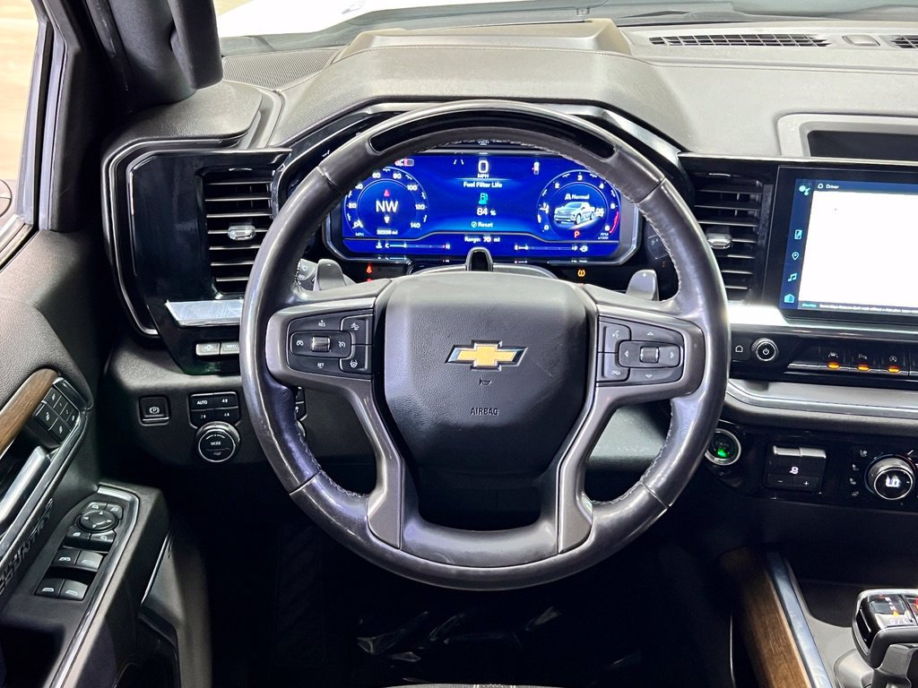 Used 2024 Chevrolet Silverado 1500 High Country w/ Technology Package AWD/4WD image 4
