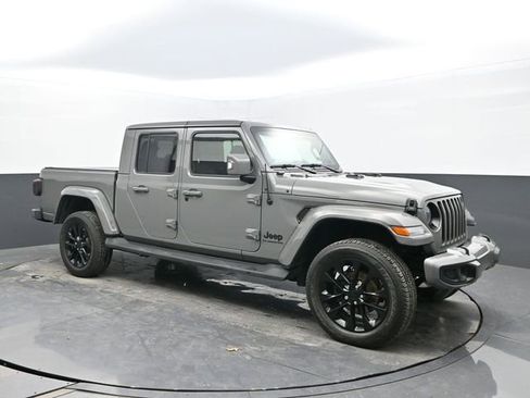 Used 2022 Jeep Gladiator Overland image 7