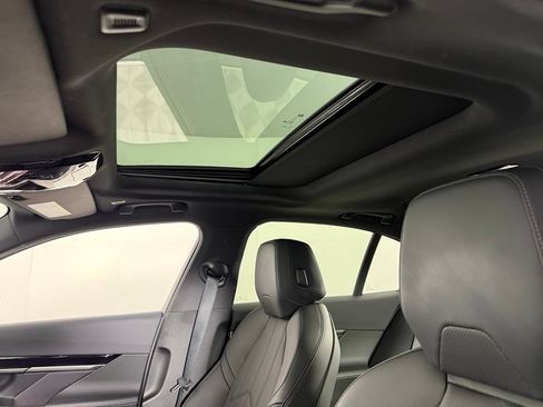 Used 2025 BMW 530i RWD image 26