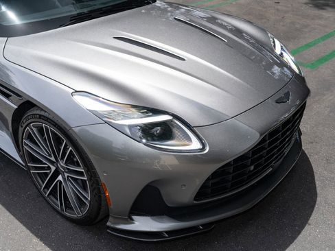 Used 2024 Aston Martin DB12 Coupe RWD image 20