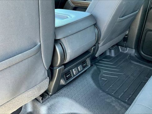 Used 2021 Chevrolet Silverado 1500 LT AWD/4WD image 22