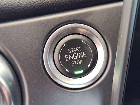 Used 2025 Chevrolet Blazer LT FWD image 22