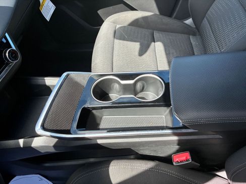 Used 2025 Chevrolet Equinox LT image 37