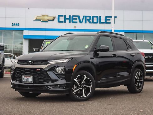 Used 2021 Chevrolet TrailBlazer RS w/ Convenience Package image 1