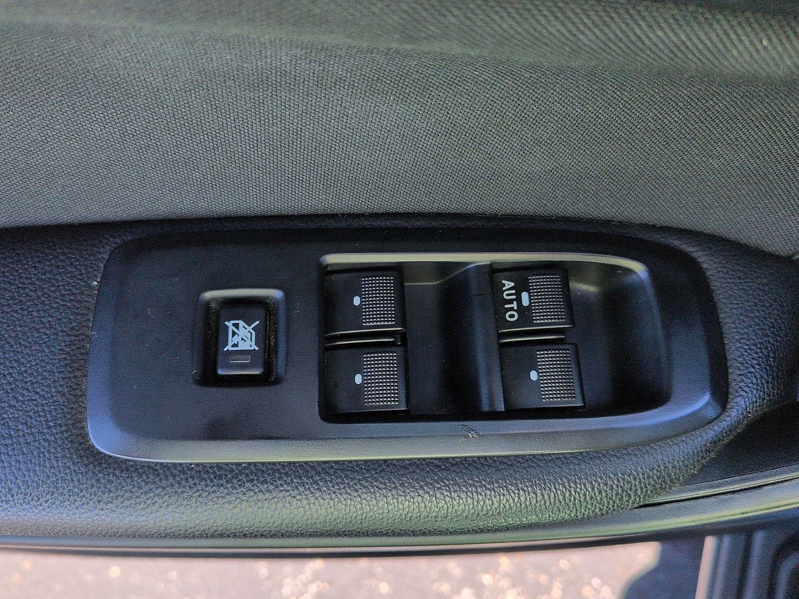 Used 2019 Ford Ranger XLT w/ Equipment Group 302A Luxury AWD/4WD image 17