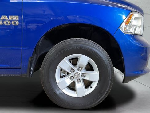 Used 2018 RAM 1500 Express AWD/4WD image 34