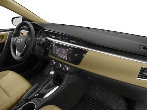 Used 2016 Toyota Corolla LE image 19