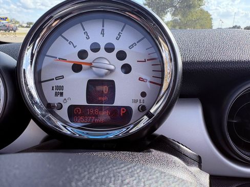 Used 2013 MINI Cooper Convertible FWD image 46