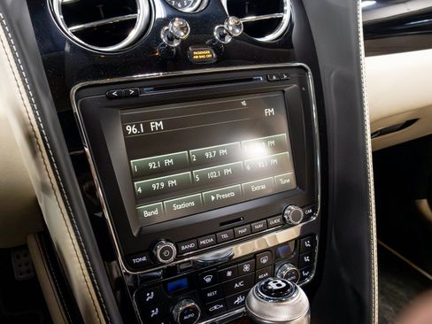 Used 2015 Bentley Flying Spur V8 AWD/4WD image 10