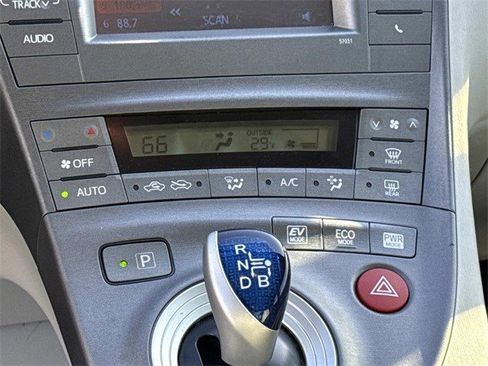 Used 2013 Toyota Prius Two image 16