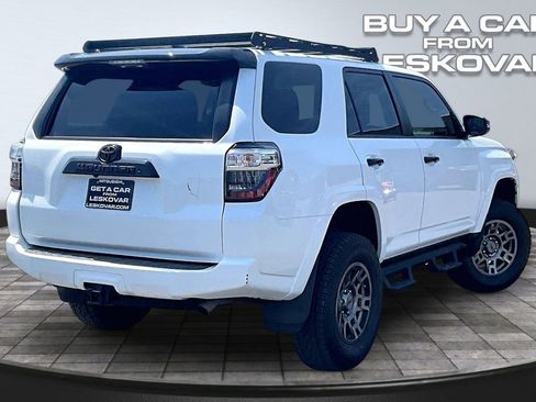 Used 2020 Toyota 4Runner Venture w/ Moonroof Package AWD/4WD image 12