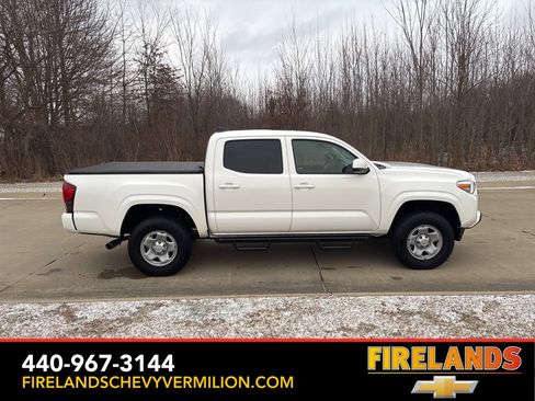 Used 2023 Toyota Tacoma TRD Sport image 10